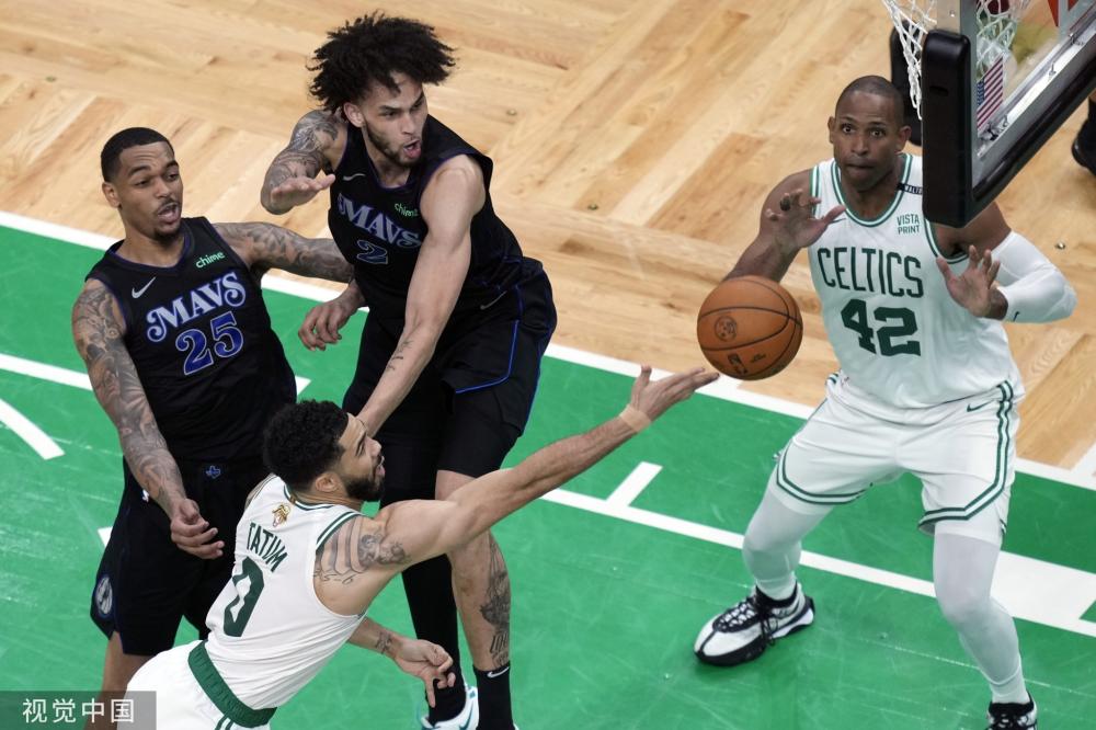 阿尔瓦雷斯 阿尔瓦雷斯