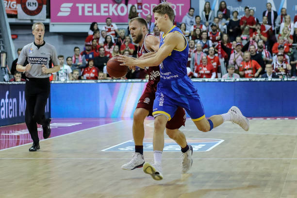 疑展现了冰 疑展现了冰