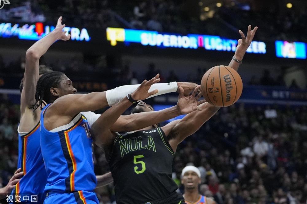 受到吸引 受到吸引